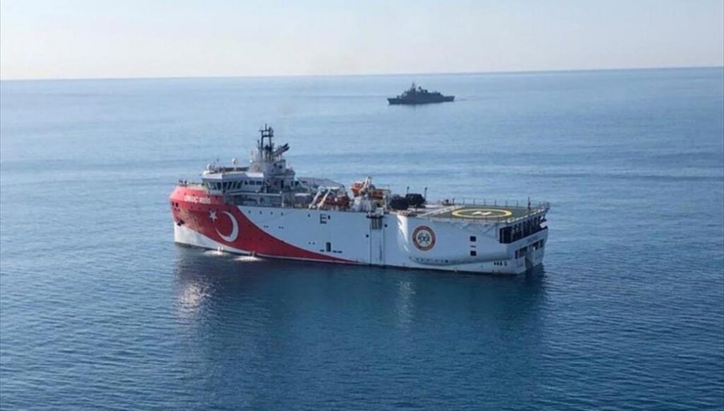 Πάει Κάρπαθο (ανενόχλητο) το Oruc Reis – 55 ναυτικά μίλια εντός ελληνικής υφαλοκρηπίδας